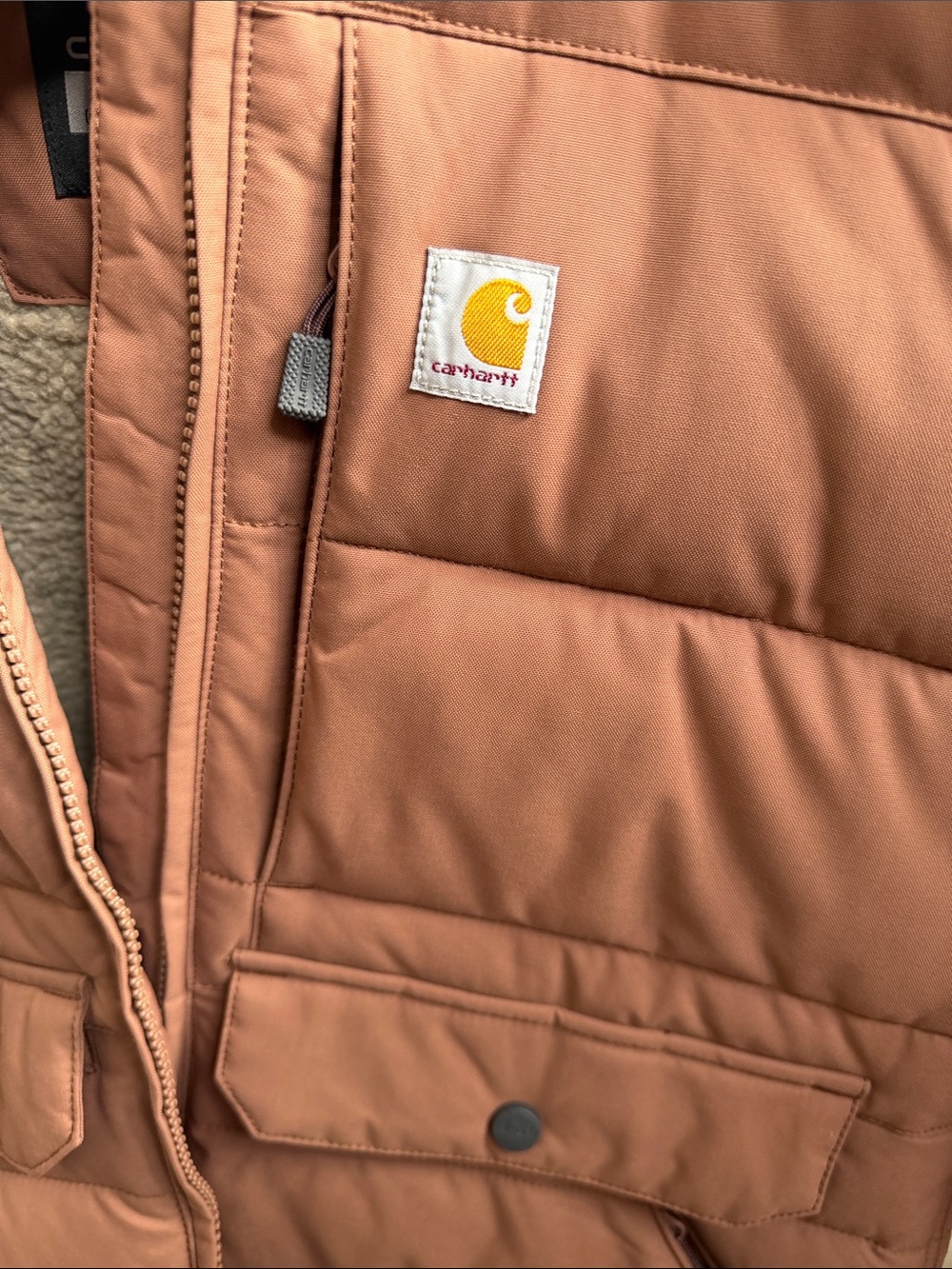 Women’s Carhartt Jacket - Picture 3 of 5